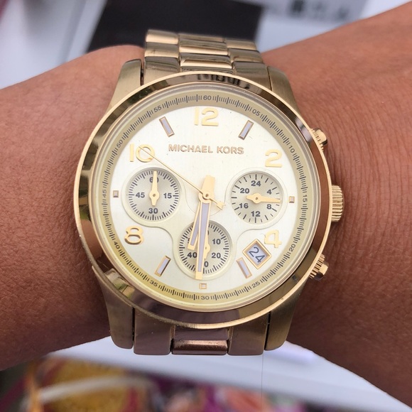 Michael Kors MK5055 Watch - Picture 2 of 4